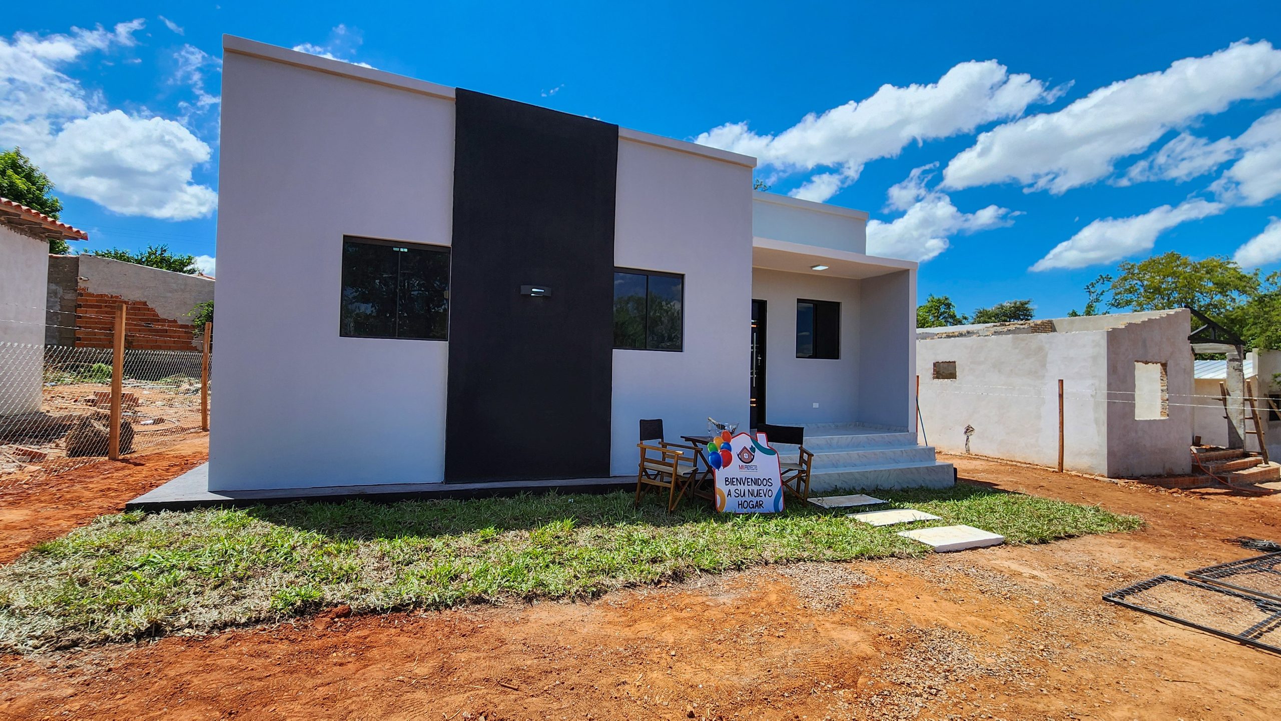 CASA + TERRENO MINIMALISTA DE 75M2 – CAPIATÁ KENNEDY