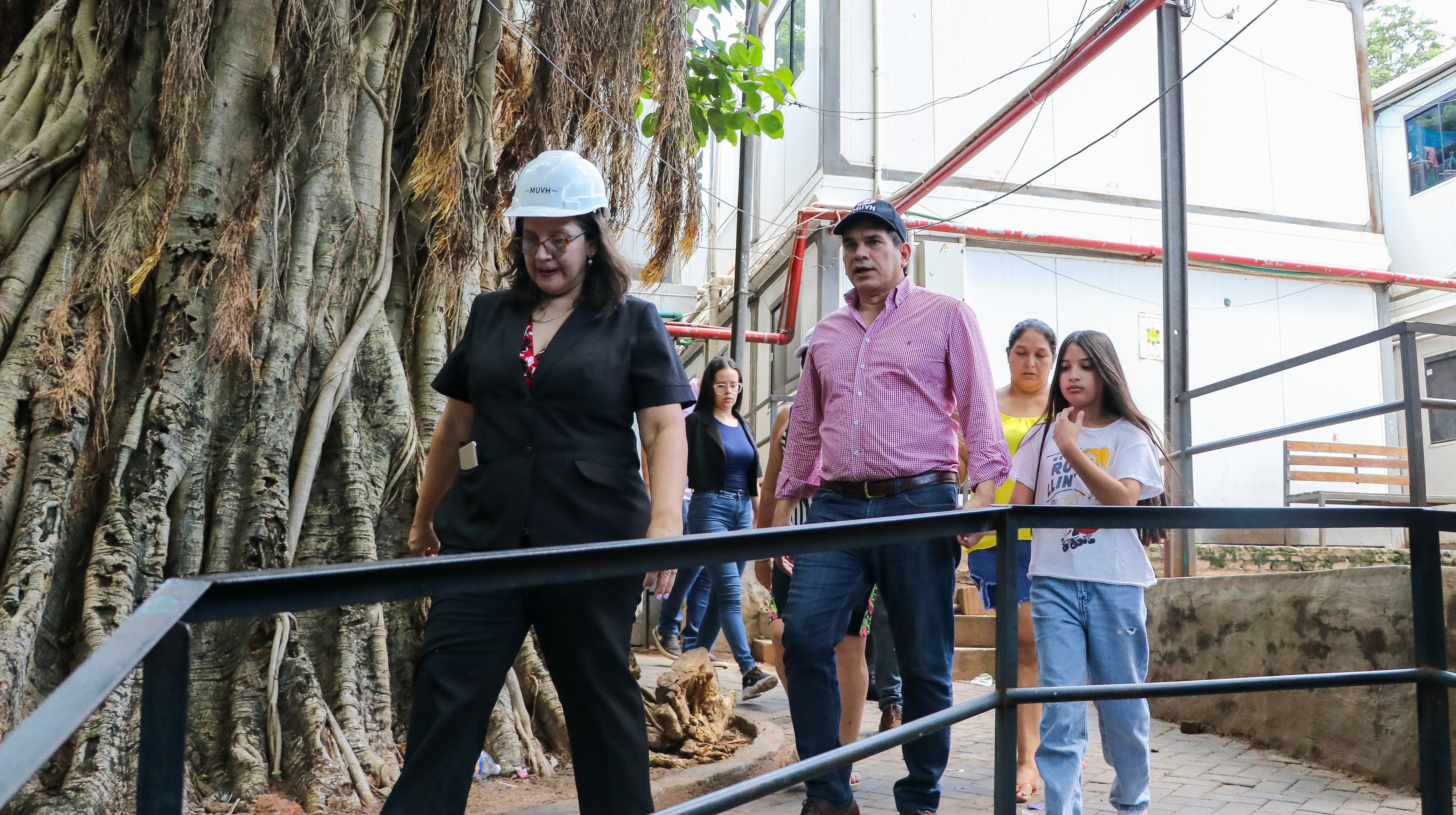 WhatsApp Image 2023-11-29 at 12.32.08 (1)