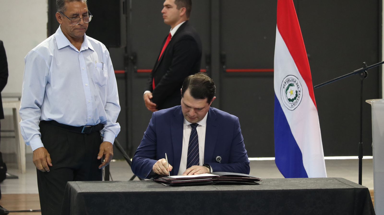 e0fb8d3e-f2d2-46c2-b672-a72077fa5774