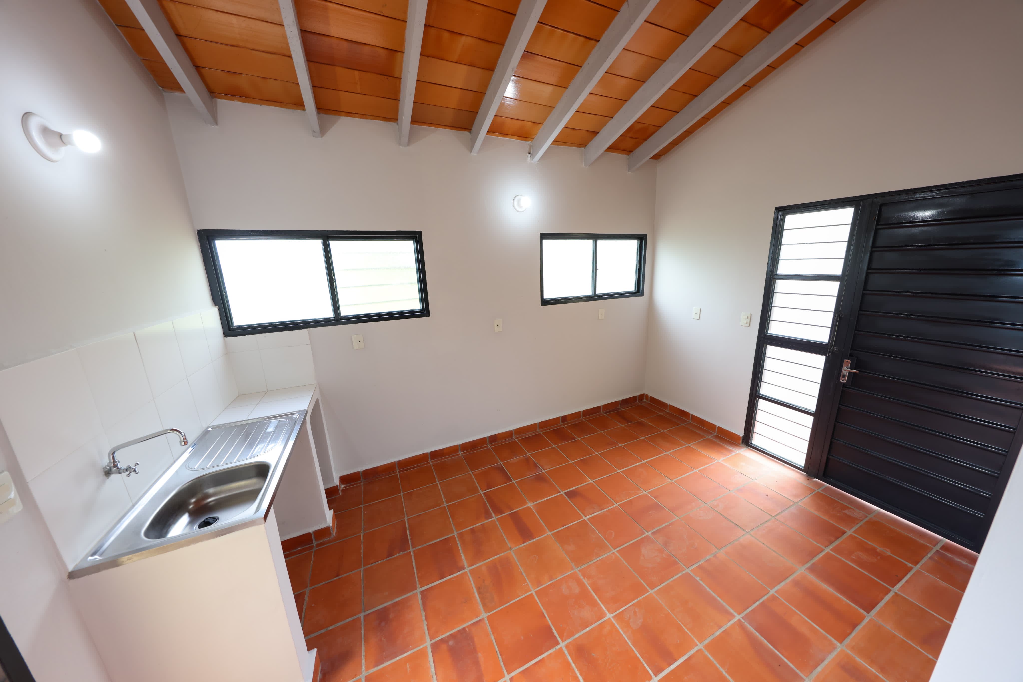 a766ac73-1dbc-4101-bab1-8c15792c78af