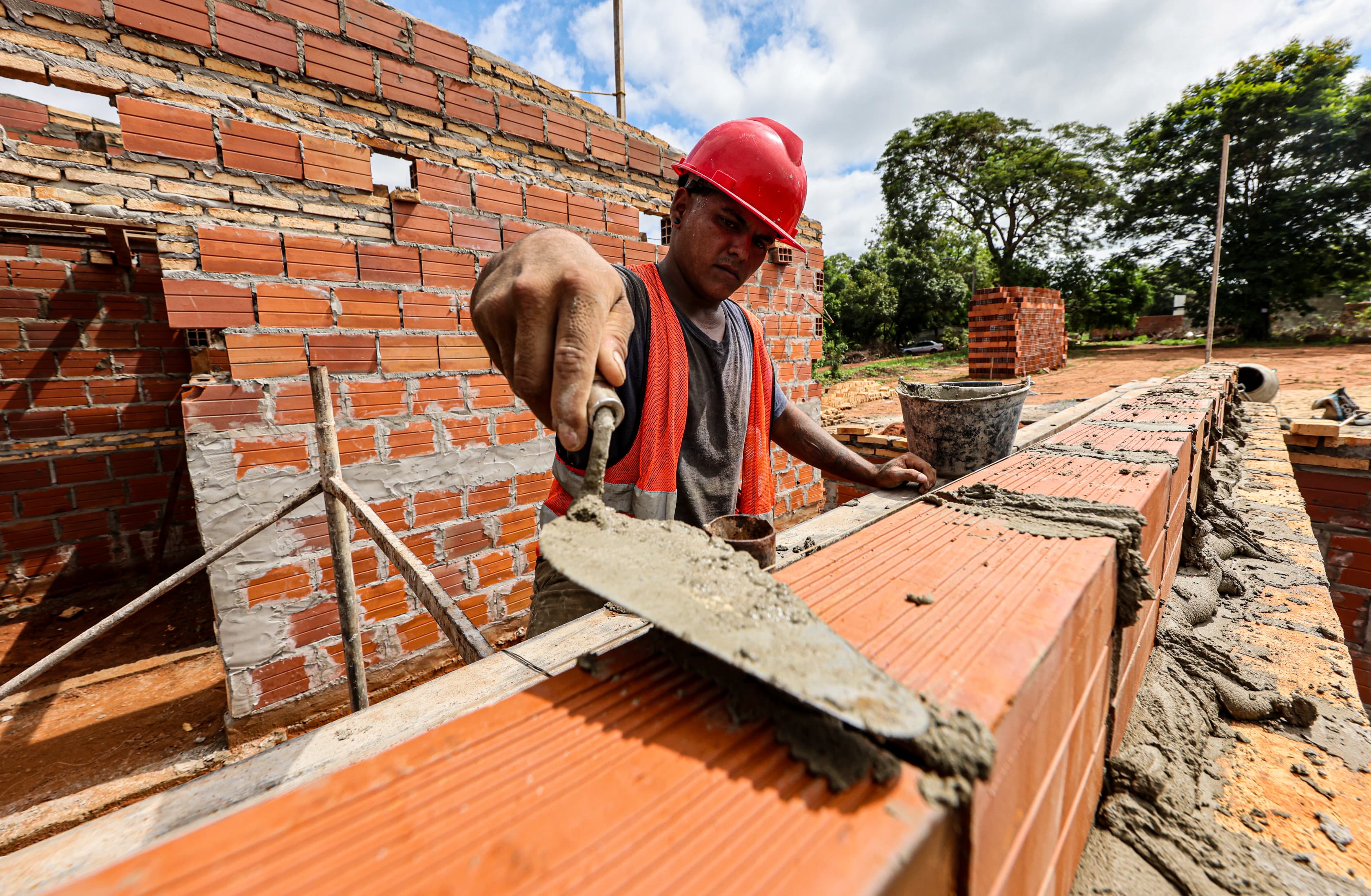 WhatsApp Image 2025-03-27 at 09.50.00 (3)