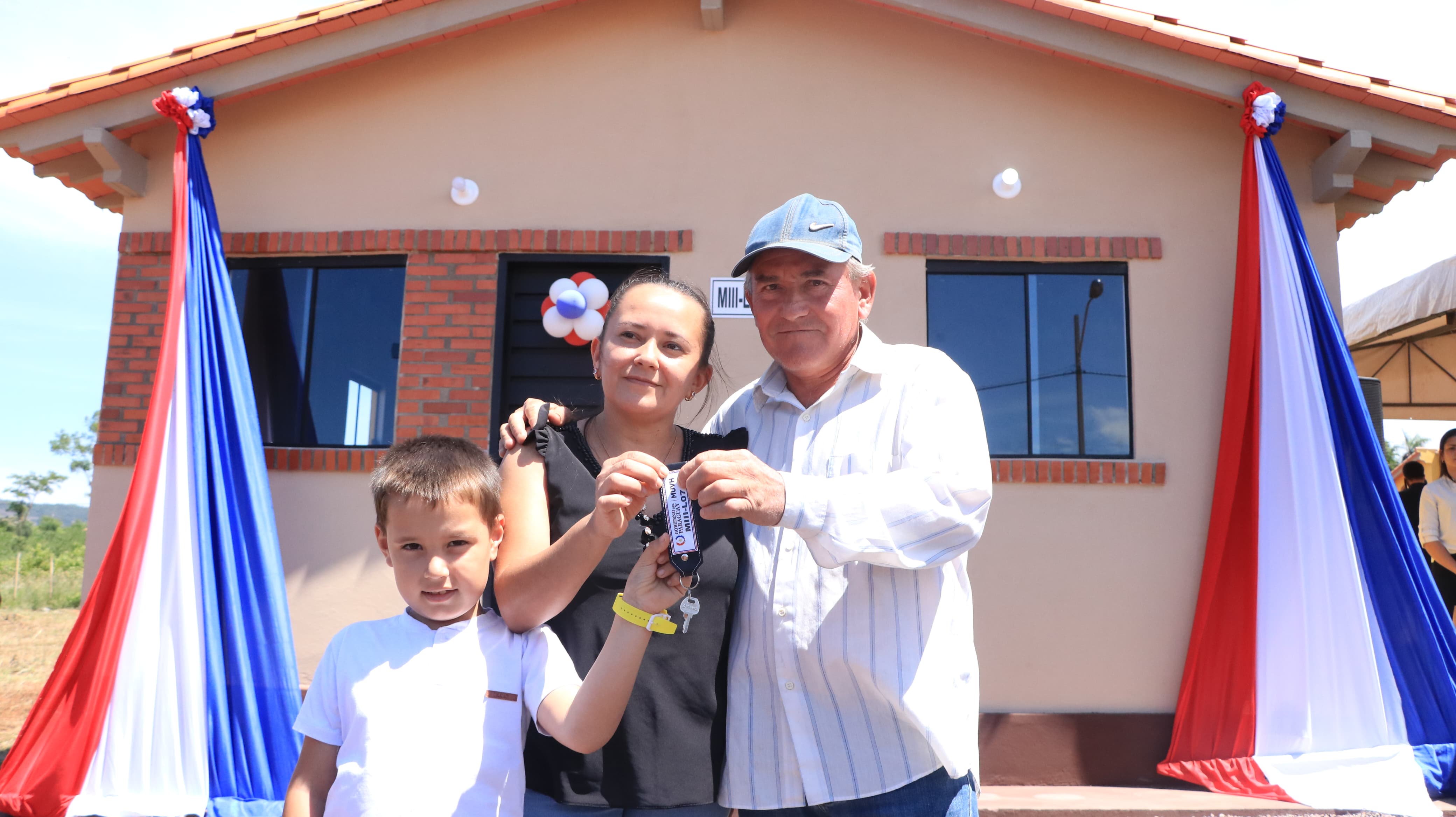 c2241918-4dcc-4616-9c4c-38f379360cd6