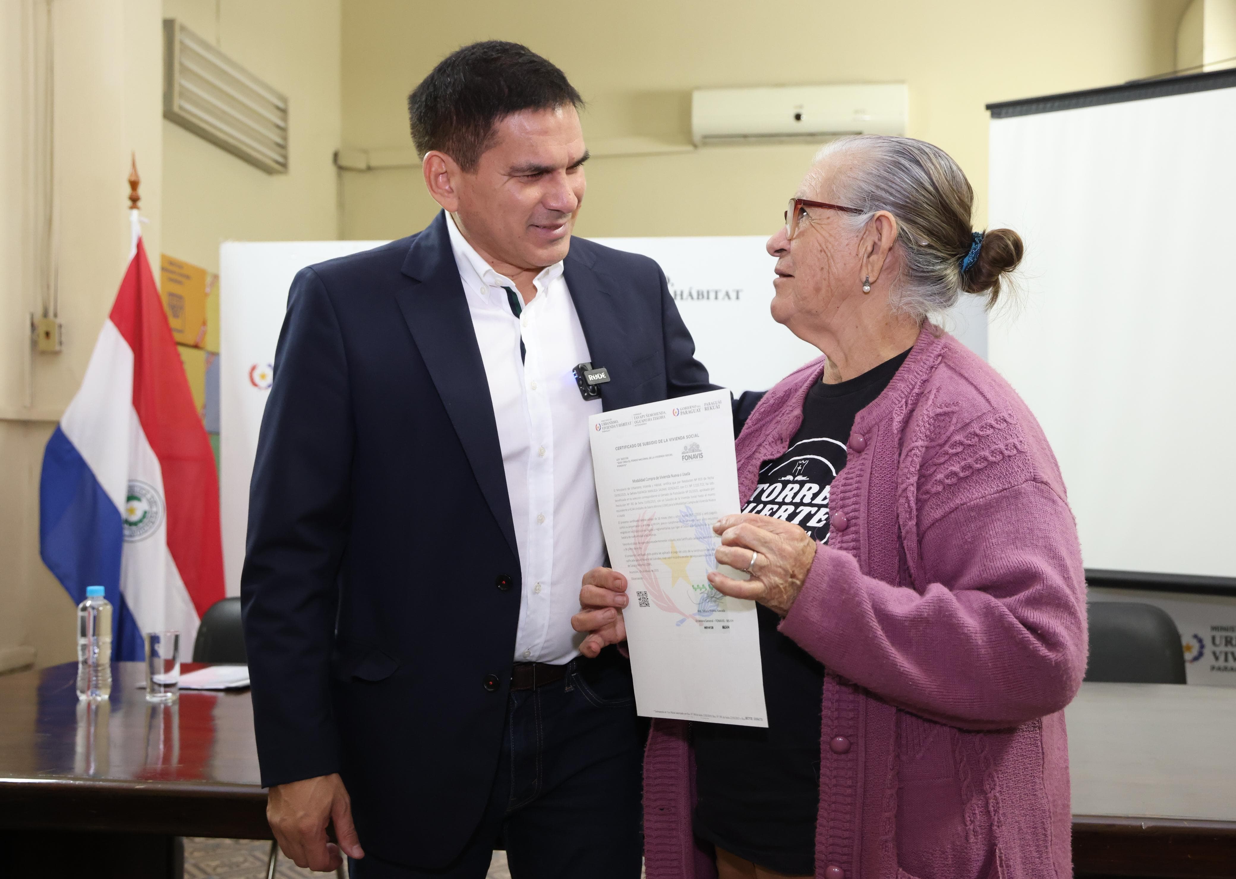 1df26f29-4e05-4059-97f5-800d05c6ad79