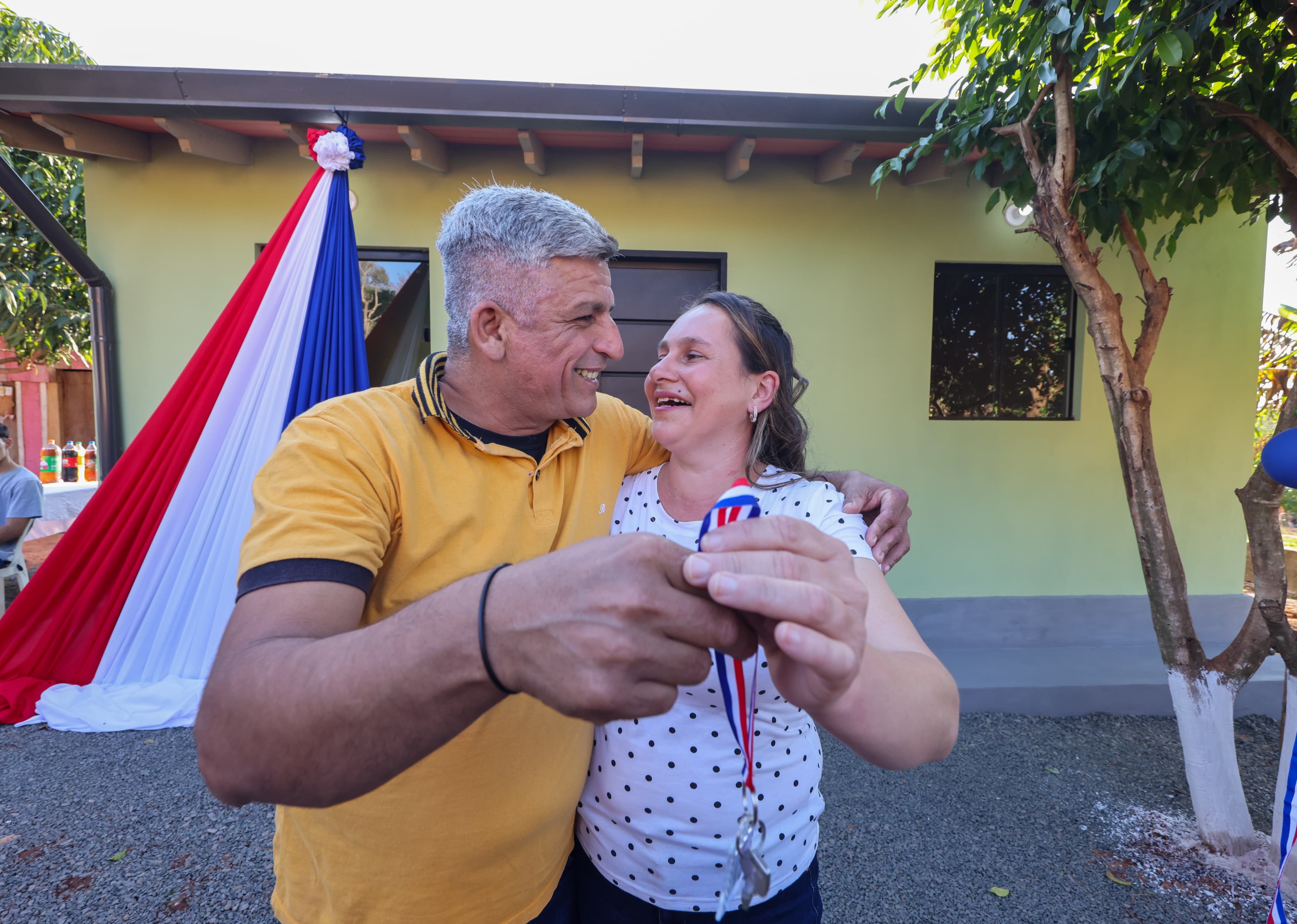 84039032-44ed-435f-94af-2882d78f6176