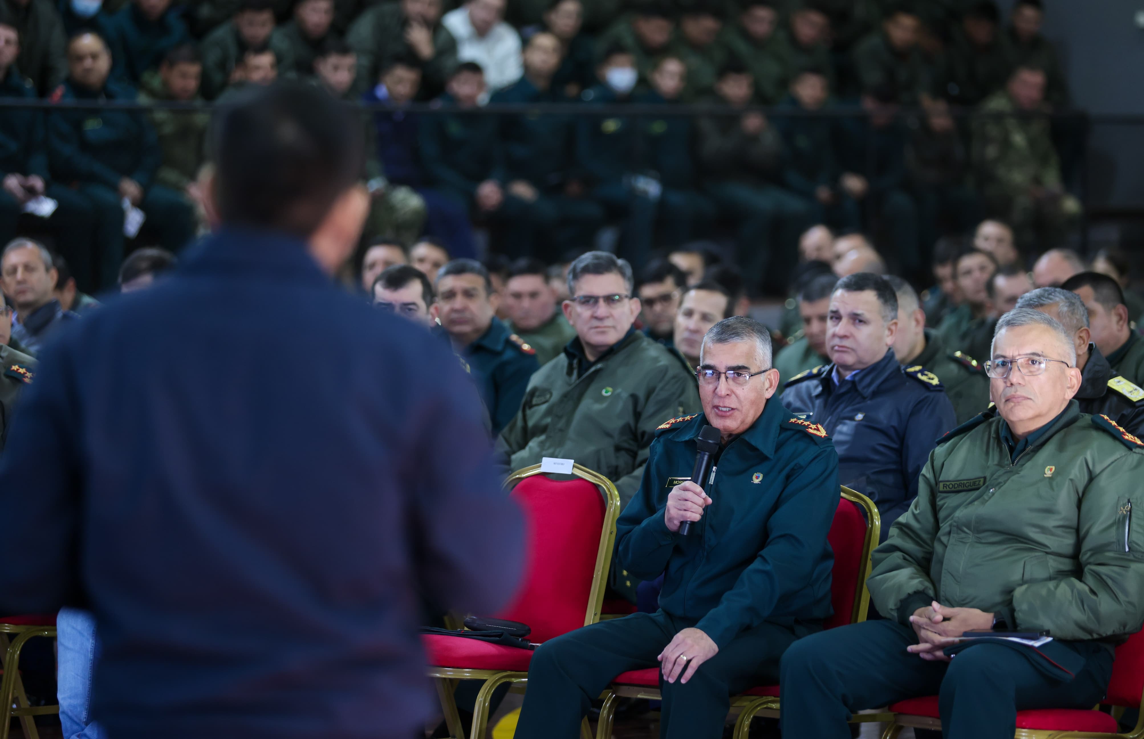 9e337d1a-e67a-4585-9047-60f1db0ccd3b