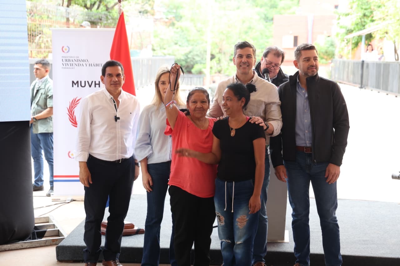 21df5709-bf27-450b-92c9-e62757c58d1f