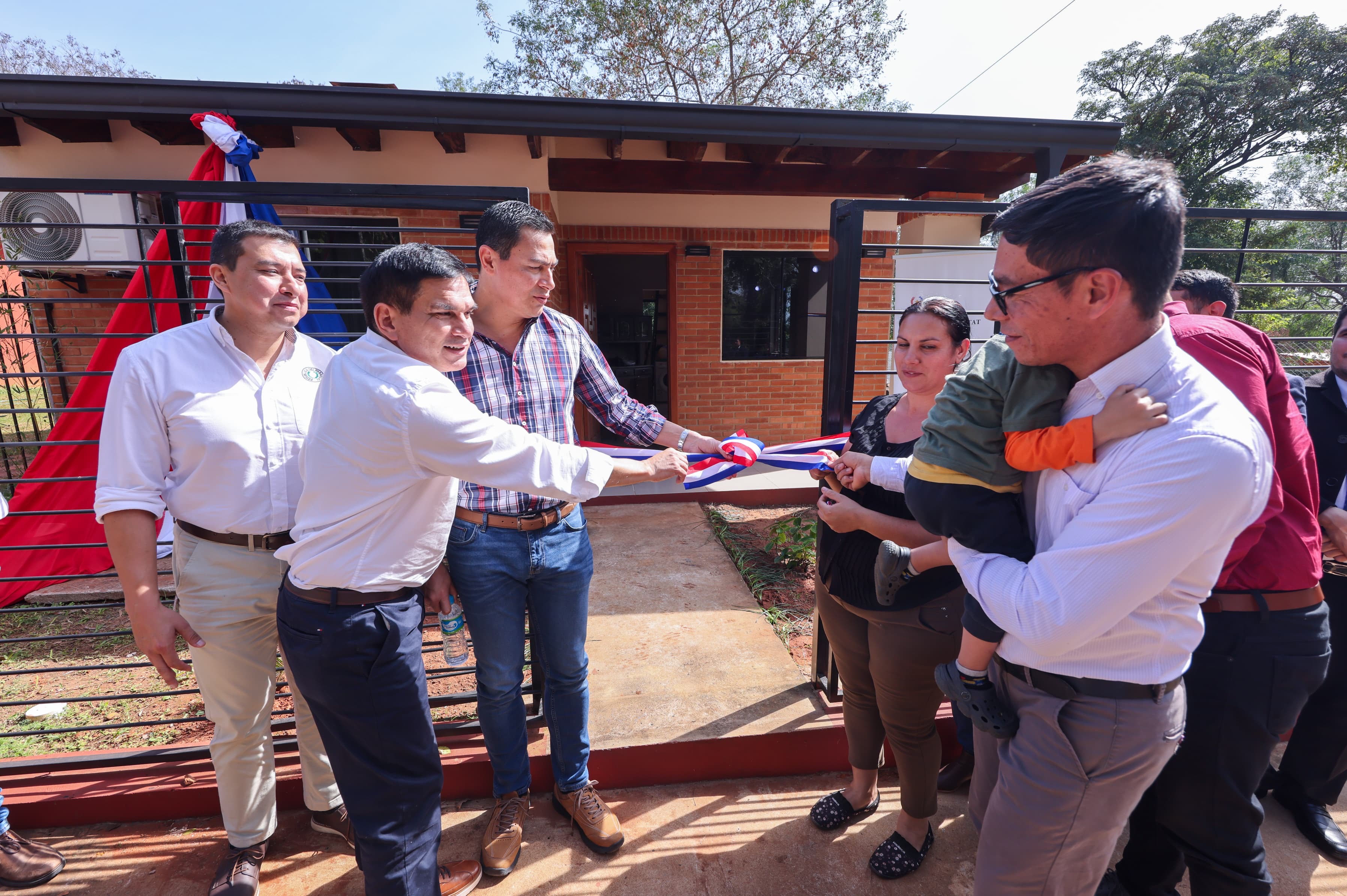 be2be3e0-e99f-4471-9568-2c1b090e6967