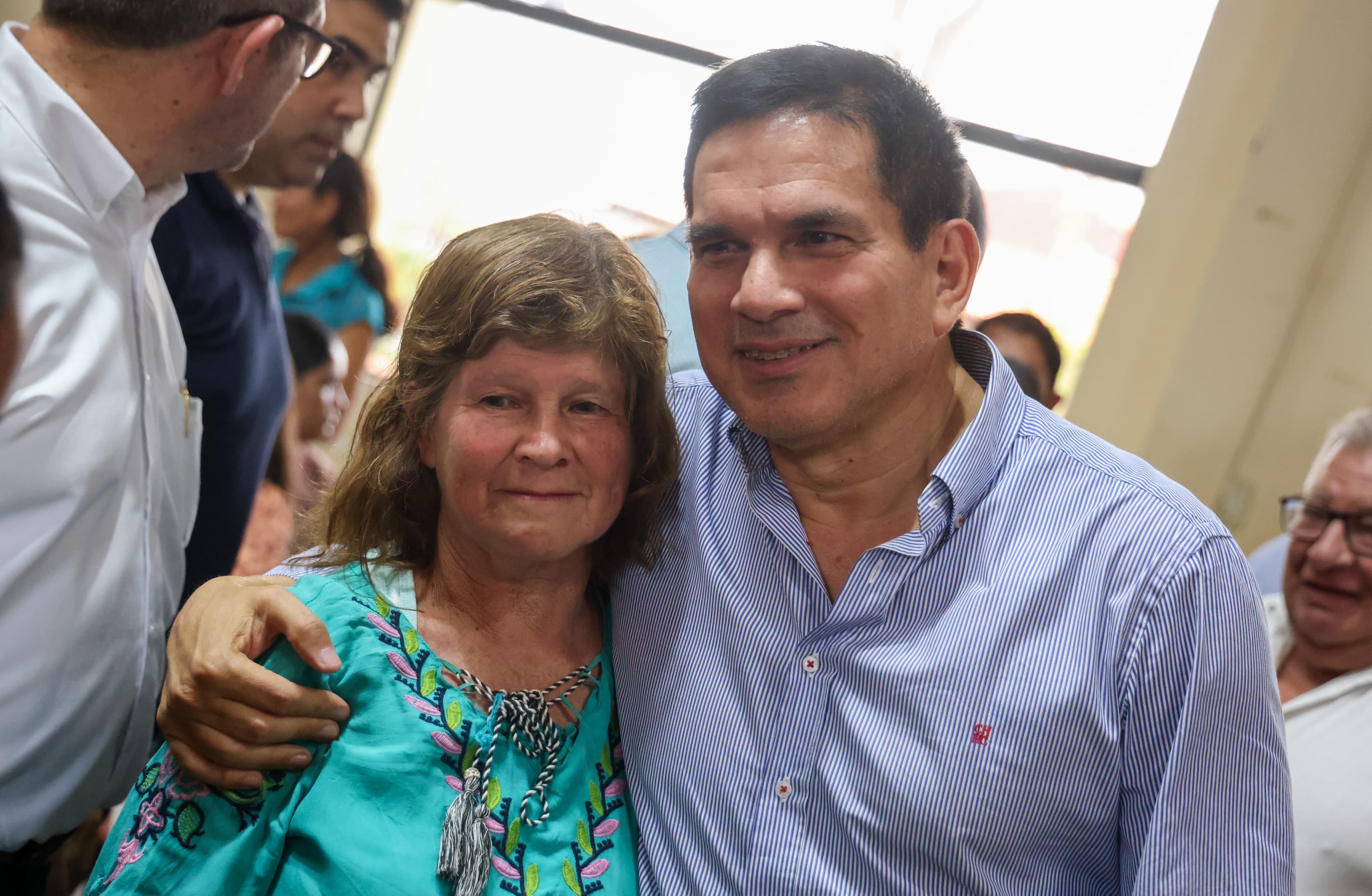 cae108b0-5196-4ded-bfd7-7449d4056732