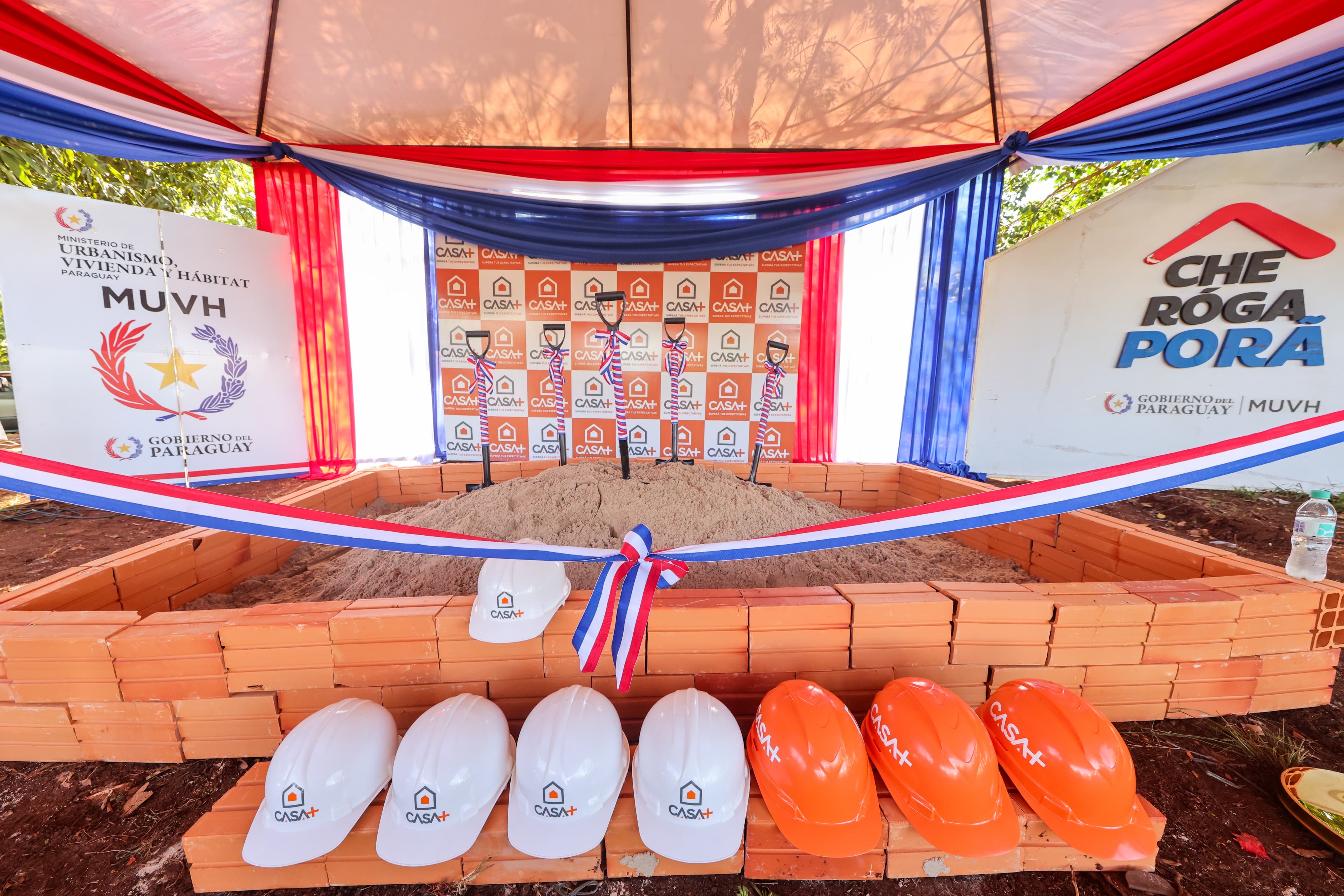 5f1739e6-7551-4628-b253-7273a18fd6b8