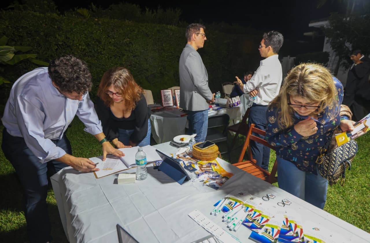 0d7f2142-fbaa-4b94-b814-a3ec4e671838