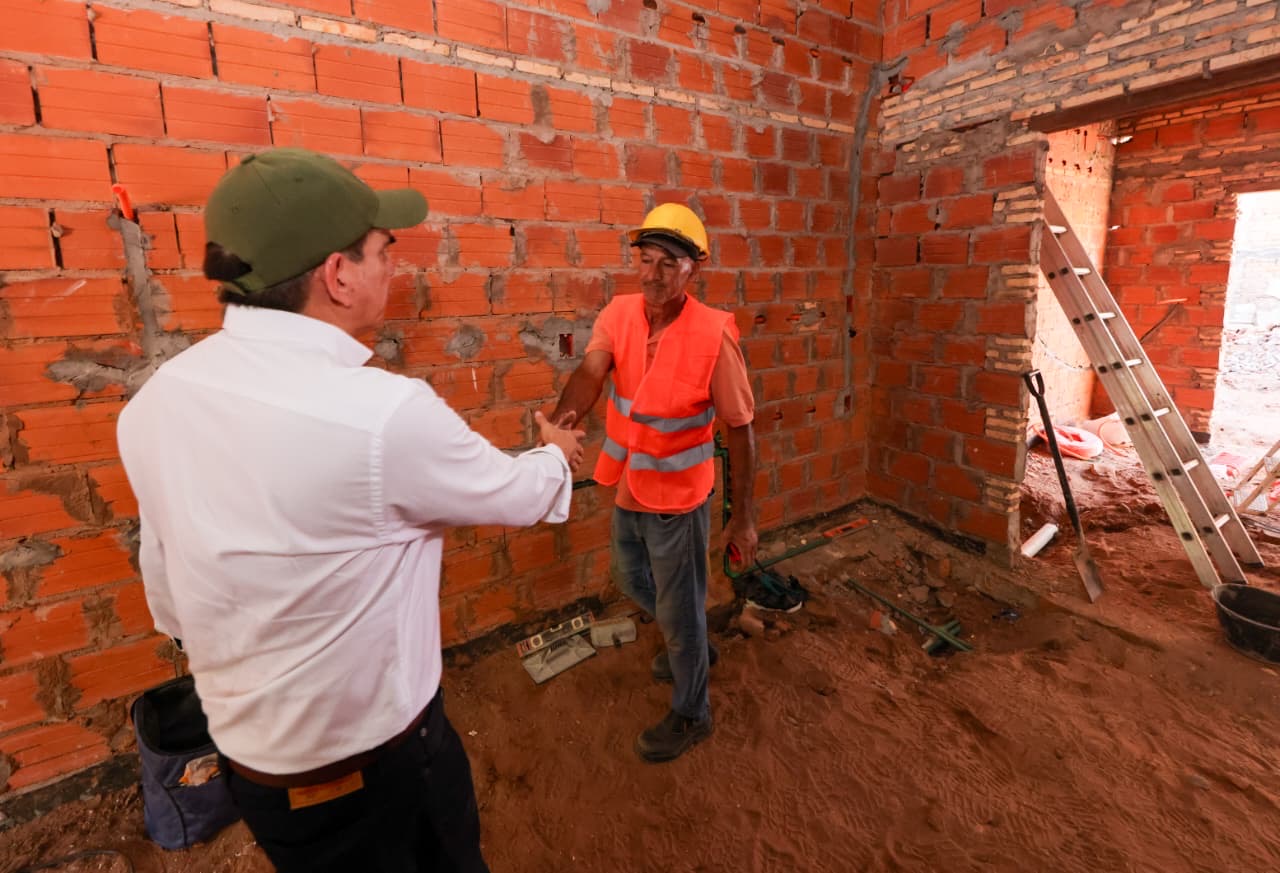 126eea05-499e-4b96-8494-6d6548251cb2