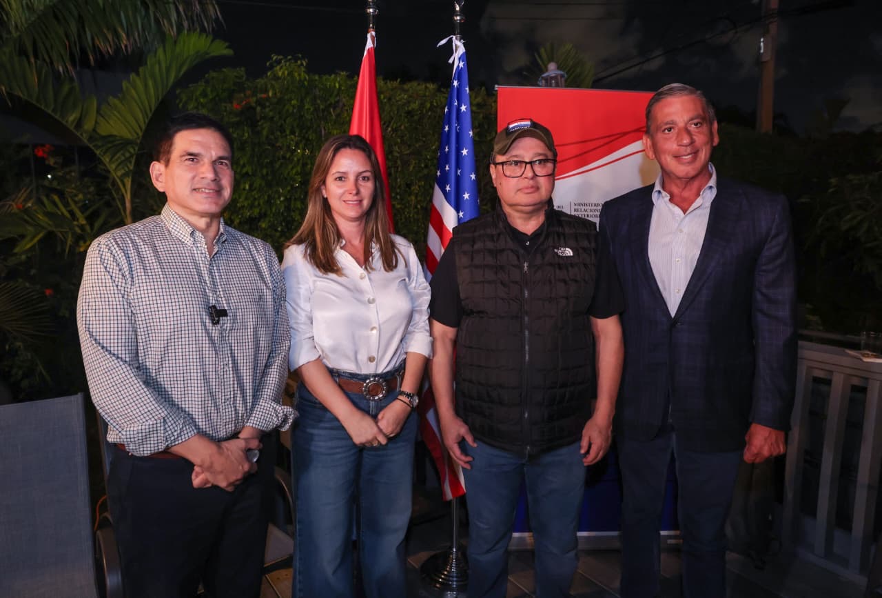 59ff8d62-105f-420e-84ab-9890a0715405