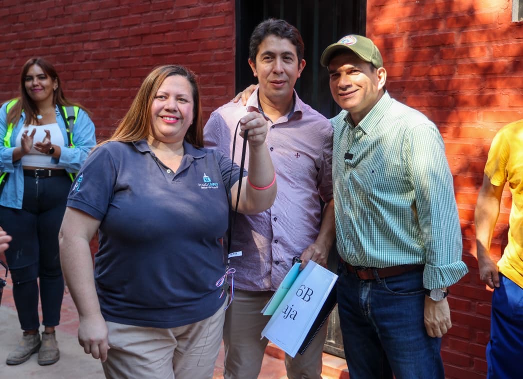 6c811fb1-b974-46aa-9436-6f5a691792a2