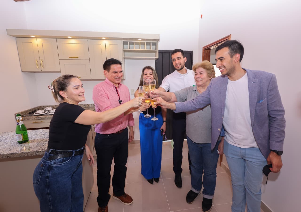 9493dde6-e1e2-42f5-936a-62461c2c6871