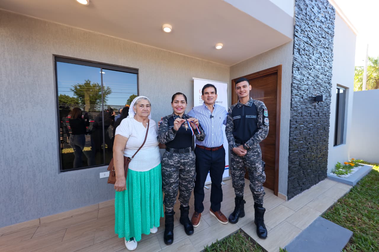 WhatsApp Image 2025-11-06 at 12.17.51 (1)