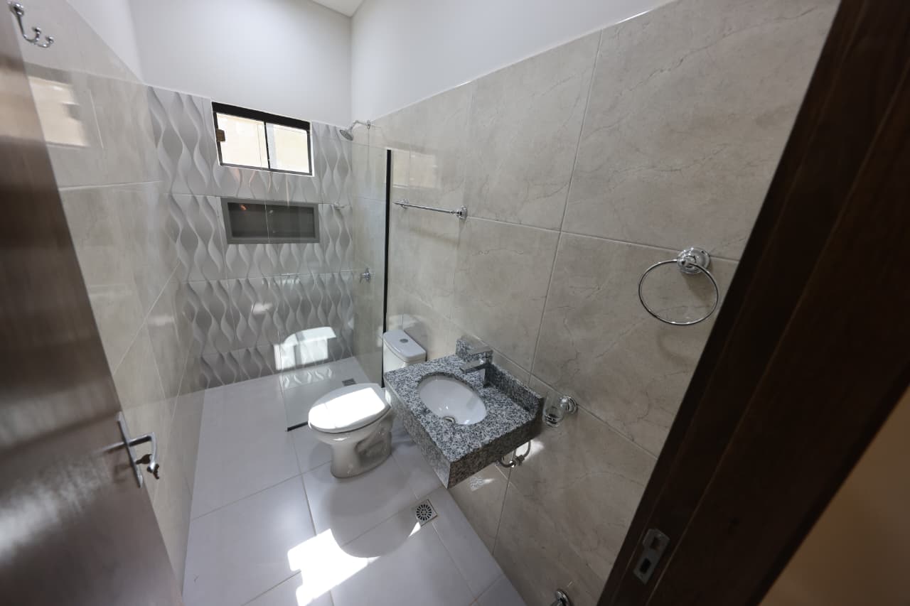 WhatsApp Image 2025-11-07 at 12.09.37 (2)