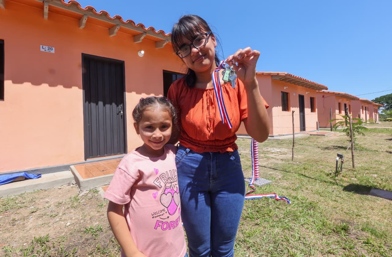 d4b298dd-ae22-47bd-ae46-5607e89b5654