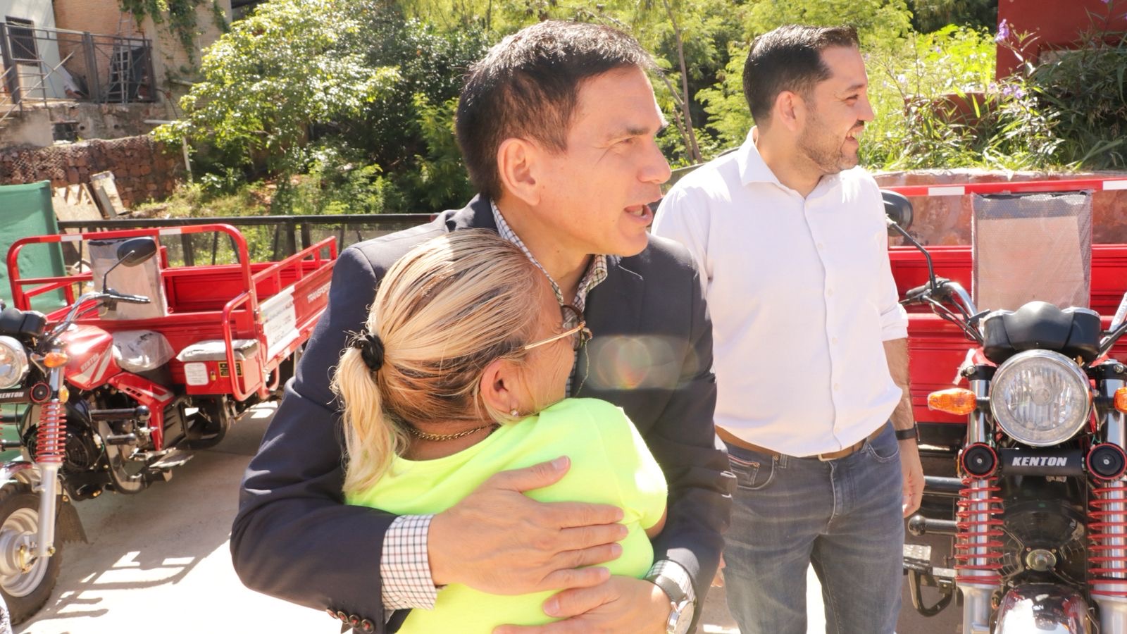 f8fd3055-7e0a-4b1f-aa66-5b2b2718a8f6