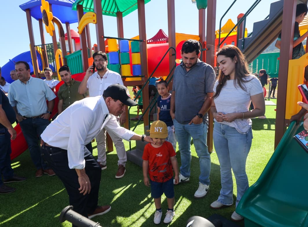 00c4a9fc-b31f-4336-8d09-61e6b05bd2cc