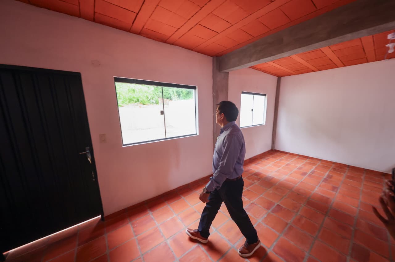 b8933441-5aba-4c17-9282-9be9c1a82e5f