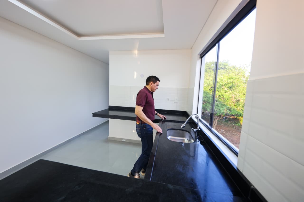 b8ac63b6-9e31-4b10-807e-646767767621