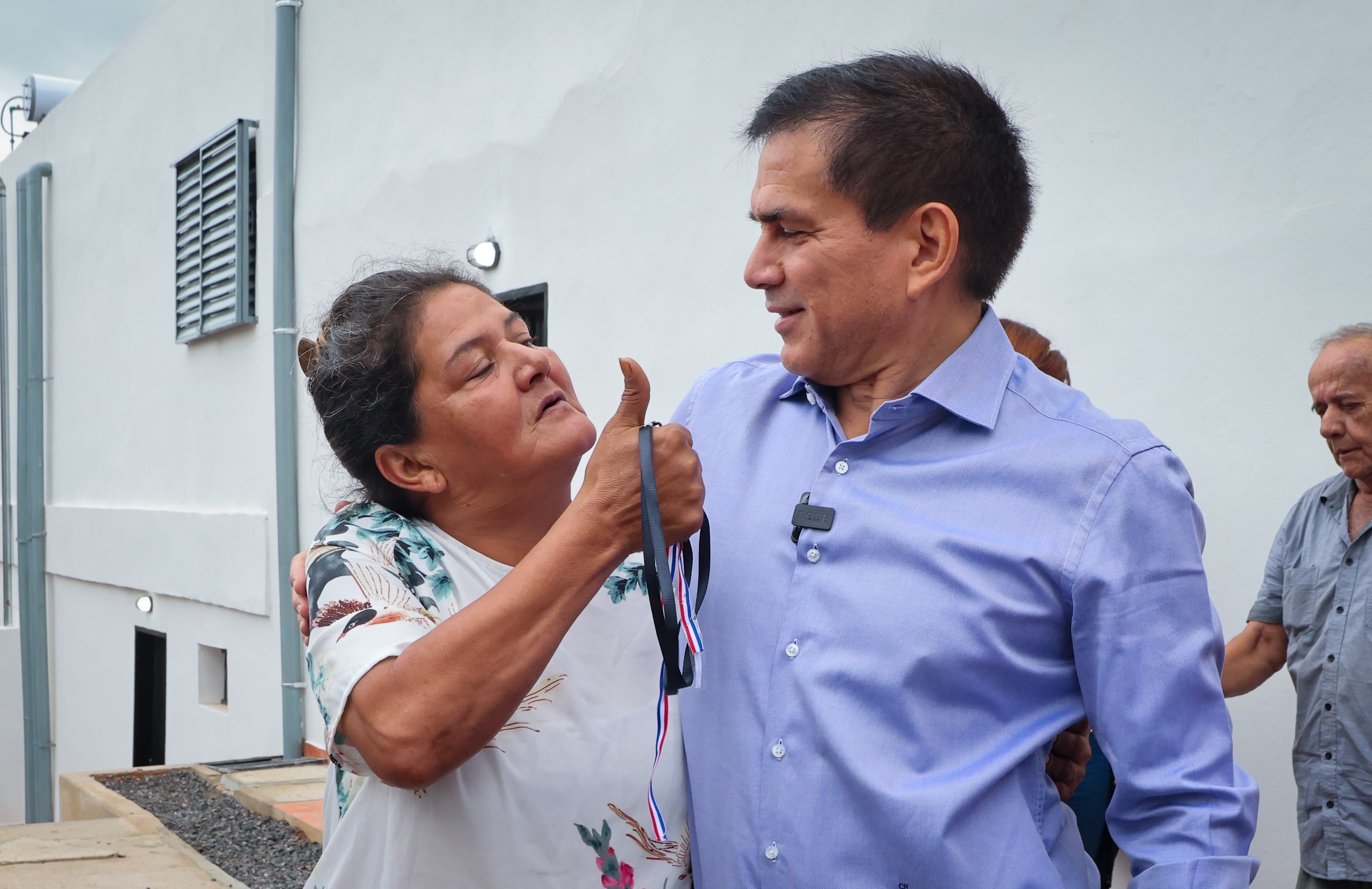 e8b2dd4a-e112-4536-b93d-7d26b53a755c