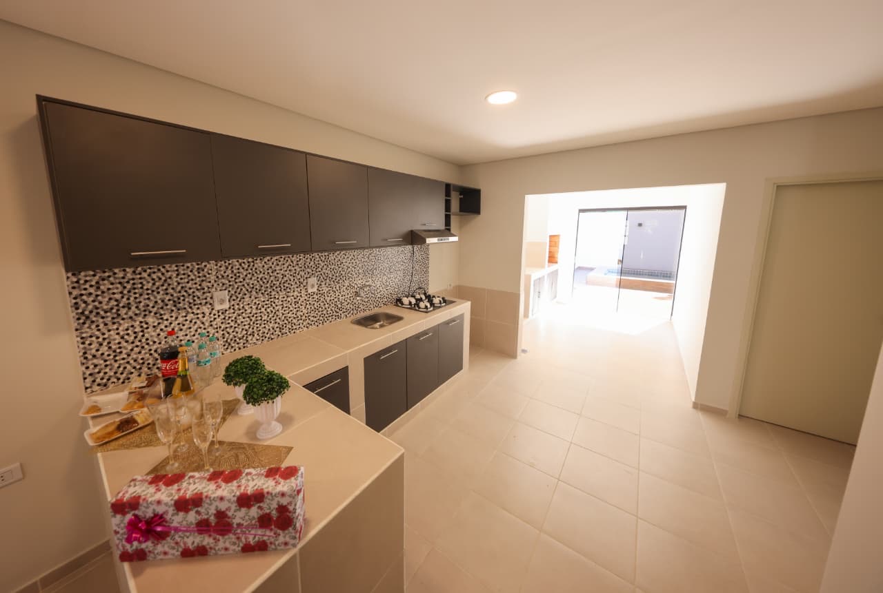 53412837-8d7d-4ca4-b204-6f7c3a759fd3