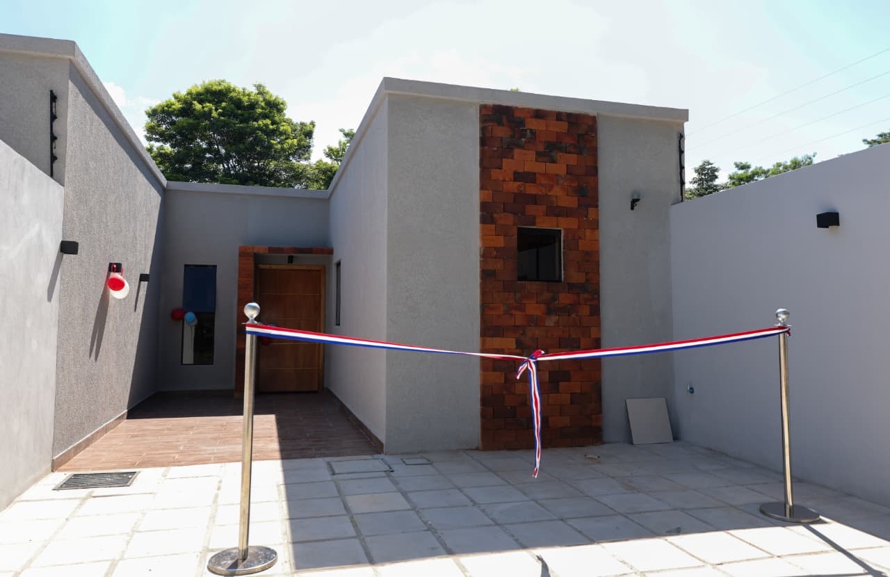 d7a230e4-046c-495c-b0c7-17dd25fe7cd0